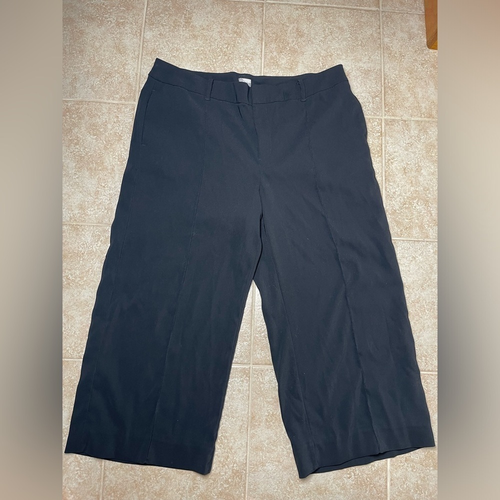 Chico’s Black Label Wide Leg Black Capri Pants Size 16